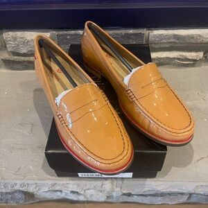 Marc Joseph New York Elegant Camel Soft Patent Loafers for Women Size 11